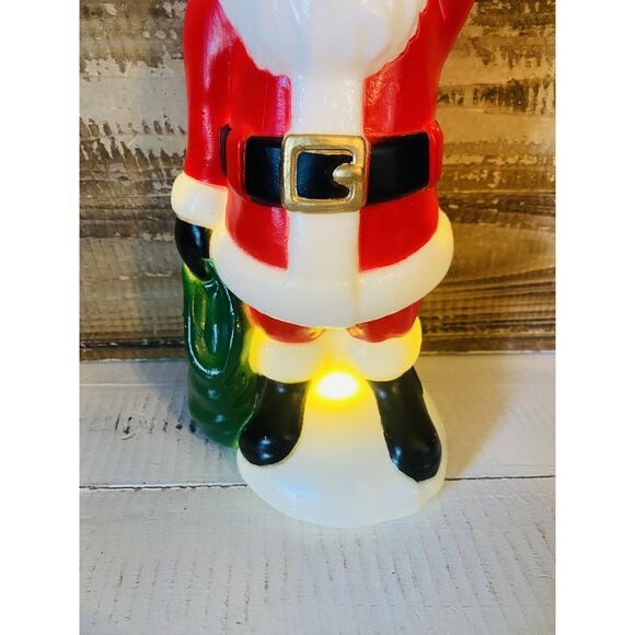Santa Light Up Blow Mold 11" Tall Table Top Battery Operated Works - Picture 3 of 10